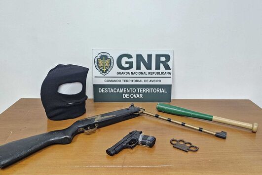 Quatro jovens detidos por suspeitas de assaltos violentos em Ovar