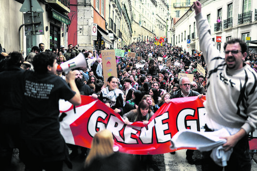 Greve geral de 11 de dezembro motivada por alteração à lei laboral