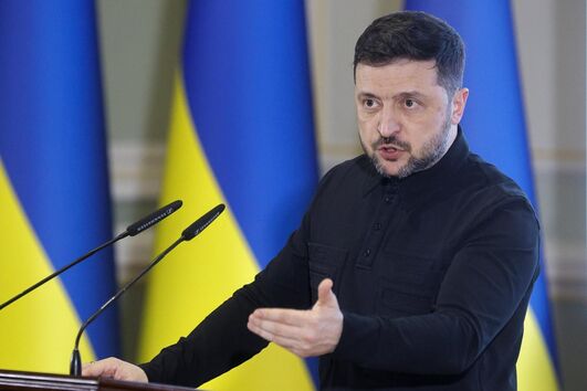 Zelensky já está na Florida para se reunir com Trump e líderes europeus vão participar via telefone