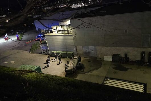 Jovem grávida e criança gravemente feridas em despiste de carro em Guimarães