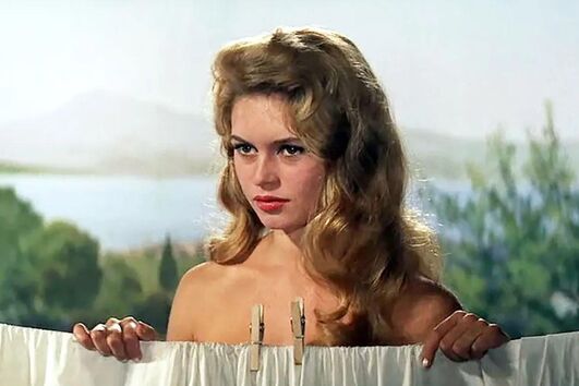 Brigitte Bardot no filme 'E Deus Criou a Mulher', de Roger Vadim