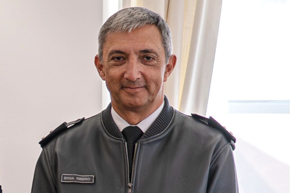 Tenente-general Boga Ribeiro nomeado 'vice' do Exército, após carreira em ensino e formação