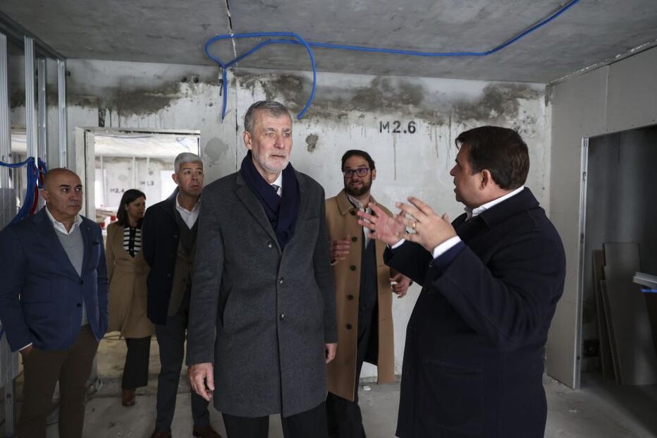 Gouveia e Melo visita habitação acessível em construção e elogia medidas governamentais