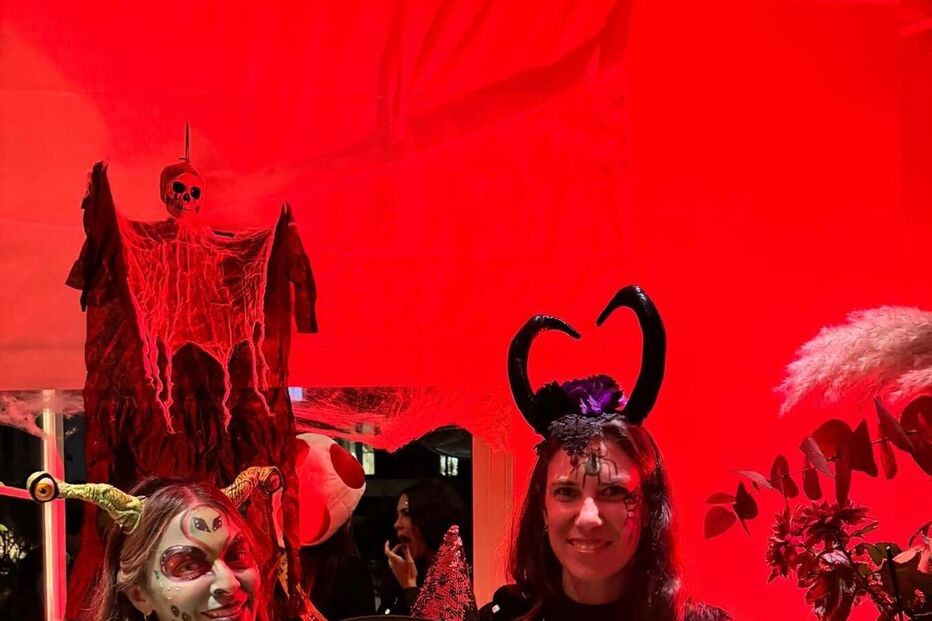 Família monegasca celebra o Halloween com fantasias criativas