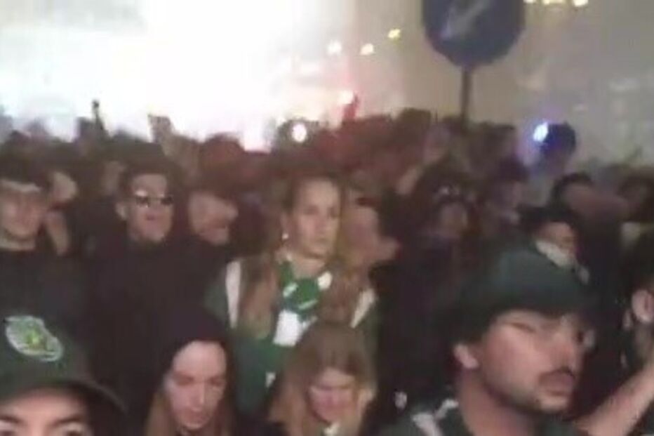 Mulher de Frederici Varandas no cortejo do Sporting rumo ao Estádio da Luz