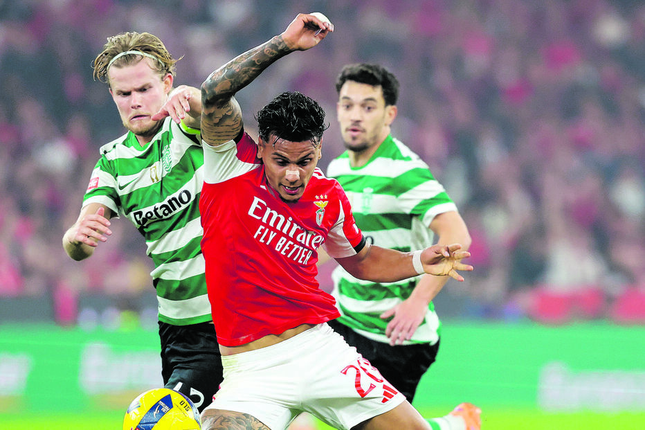 Hjulmand e Richard Ríos em duelo