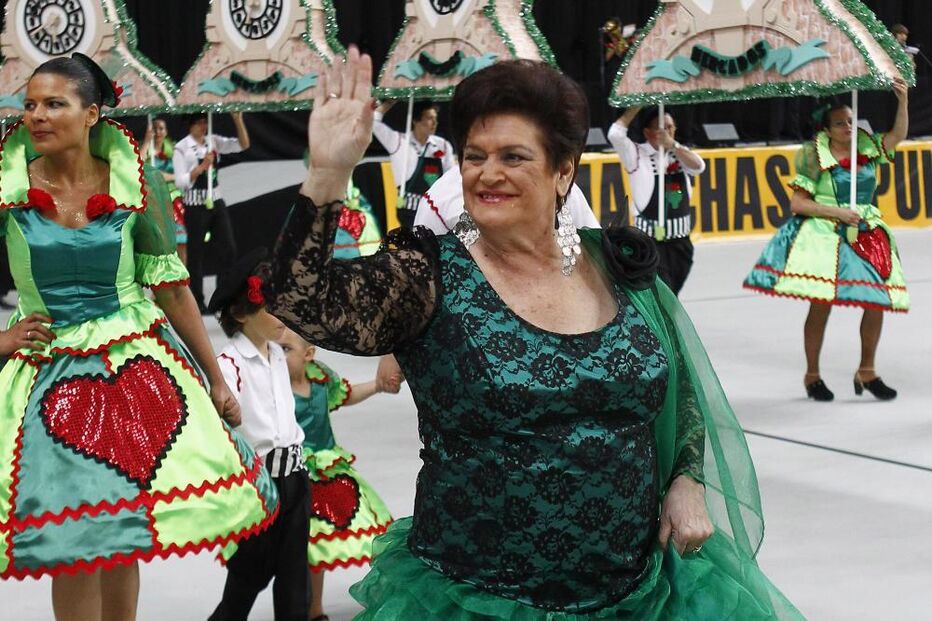 Anita Guerreiro participa num evento com trajes tradicionais