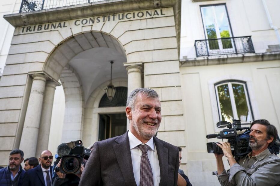 Gouveia e Melo formaliza candidatura no Tribunal Constitucional