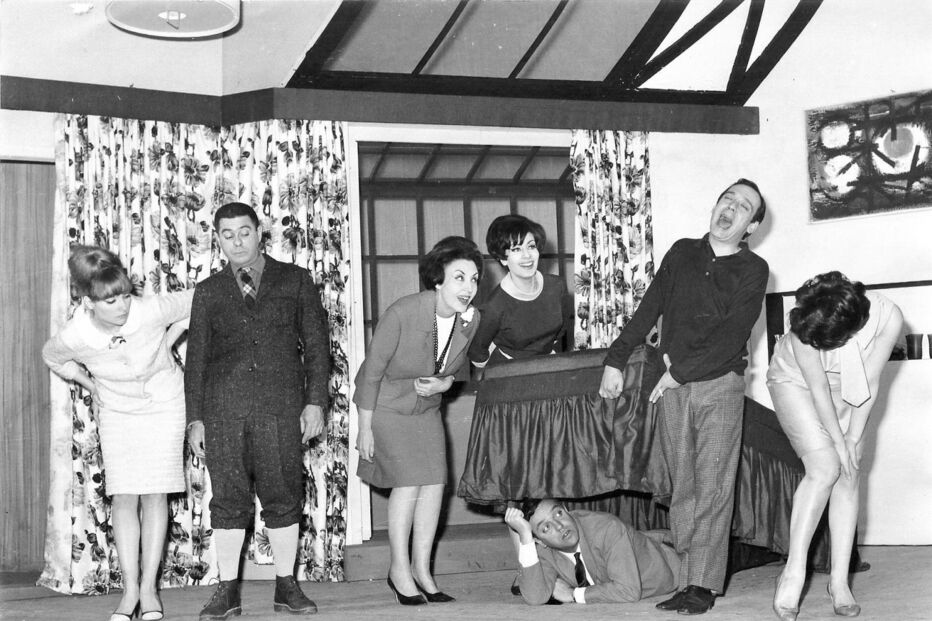 Atrizes e atores recordam Glória de Matos, mestre do teatro português