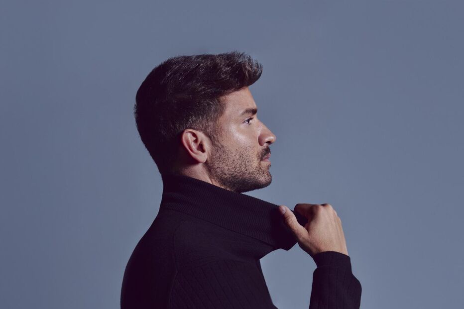 Pablo Álboran reflete sobre a vida após confrontar o cancro e lança o disco 'KM0'.
