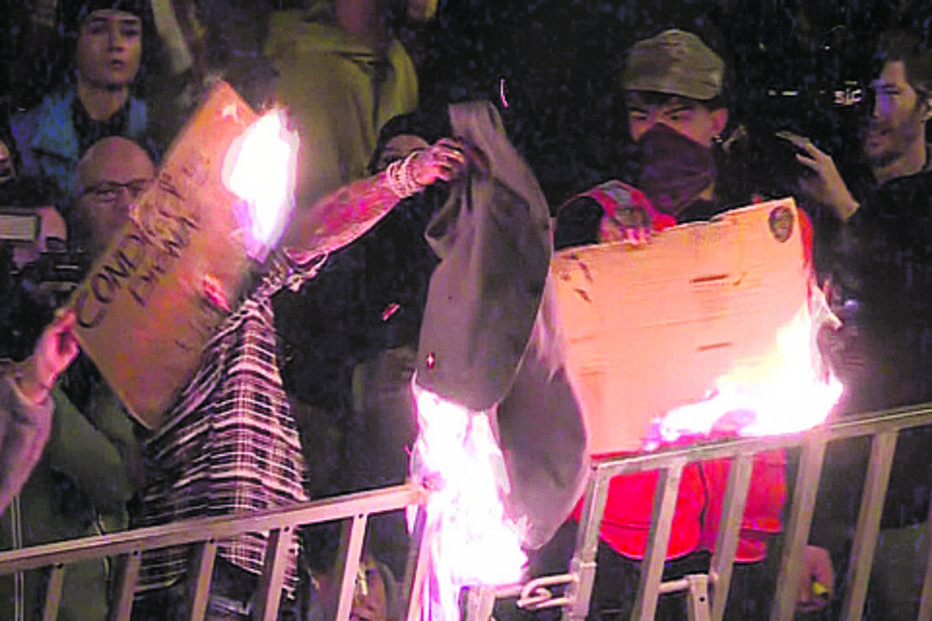 Protesto junto à Assembleia da República descambou em desacatos