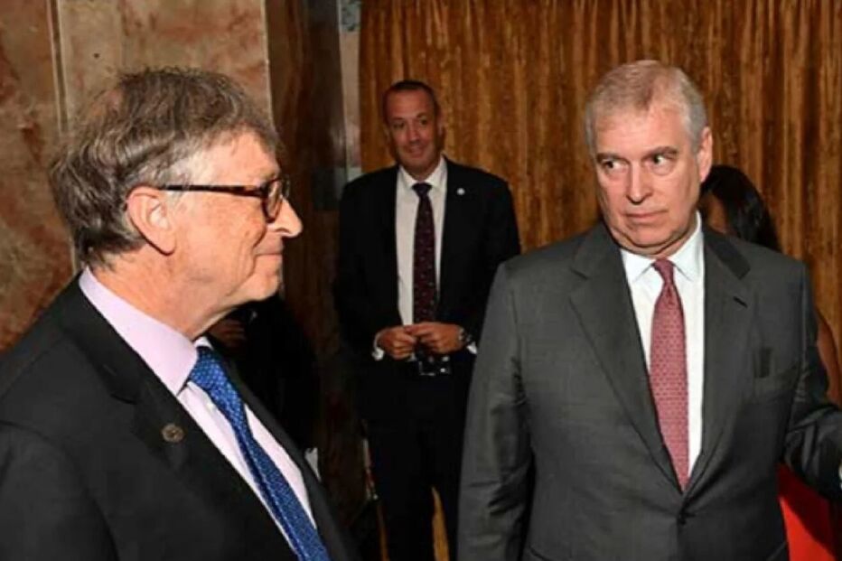 Divulgadas fotos de Trump, Clinton e Bill Gates no espólio de Epstein