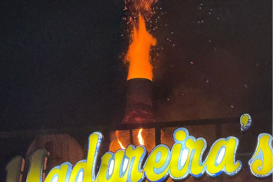 Incêndio deflagra em chaminé de restaurante em Gondomar