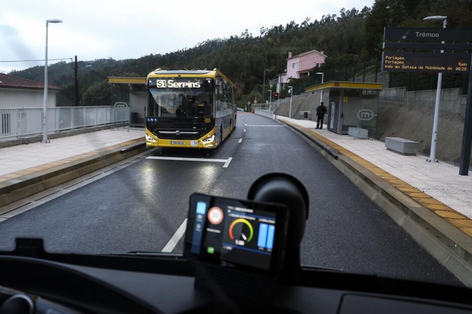 Autocarro S1 Serpina na Lousã inicia sistema de mobilidade, com expetativas e ceticismo