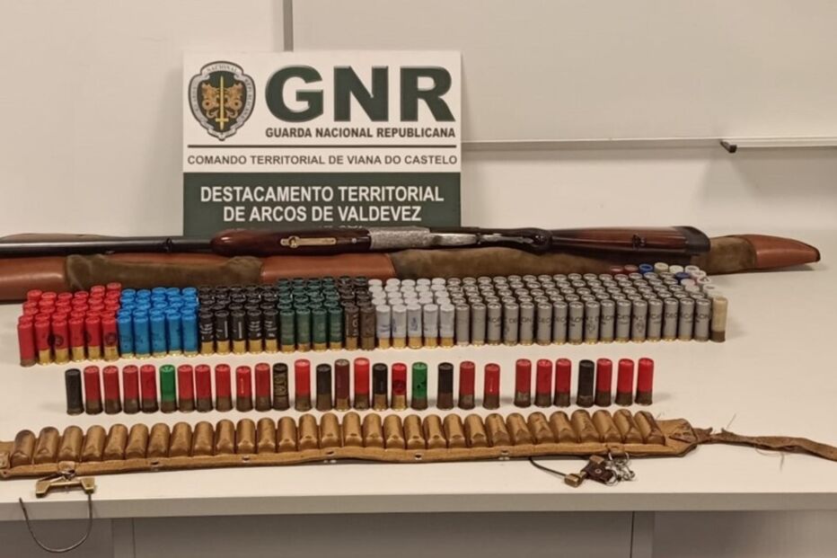 GNR apreende armas e munições em Arcos de Valdevez