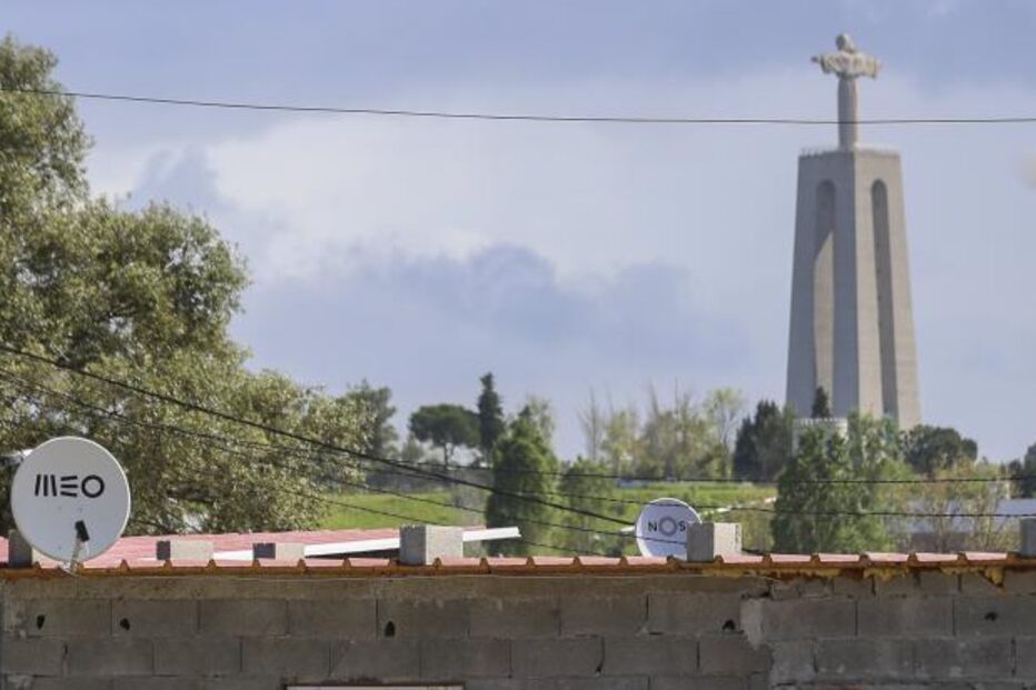 Plano governamental para resolver o bairro de Penajoia, Almada