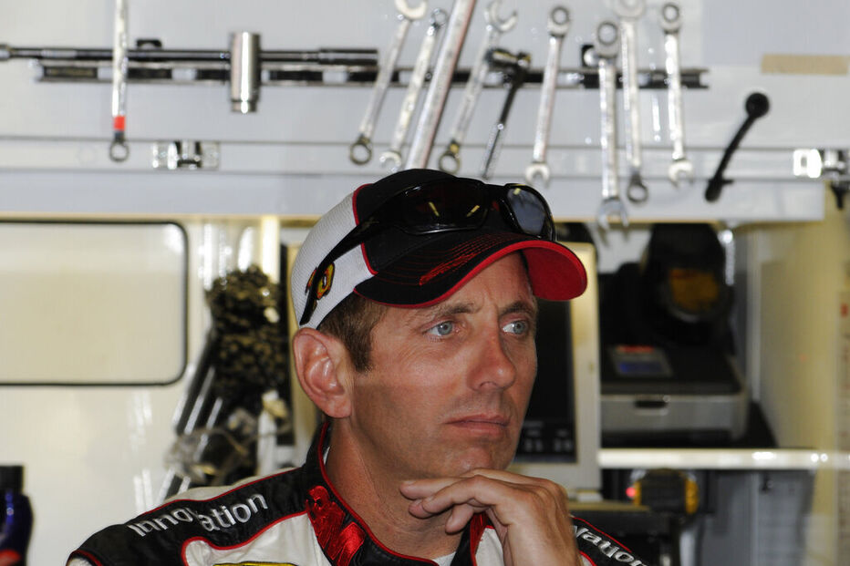 Equipas da NASCAR e empresas da Fortune 500 afetadas após acidente aéreo na Carolina do Norte