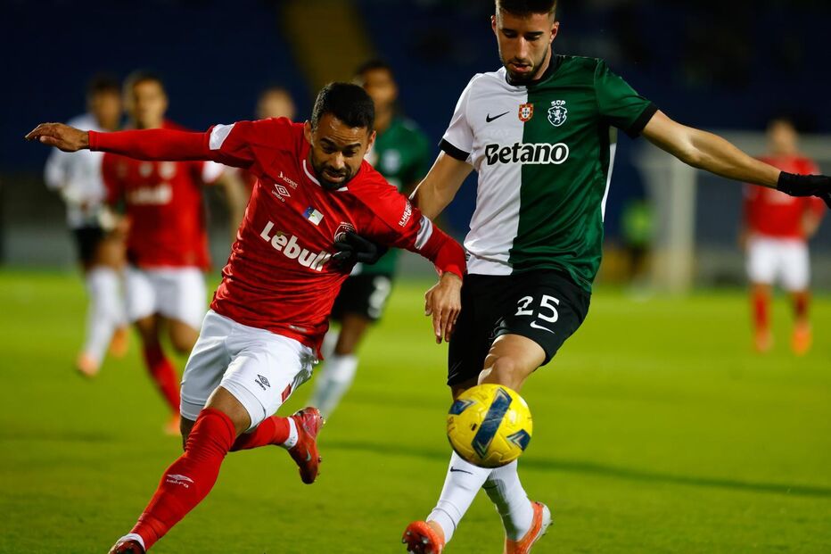 Lucas Soares marca contra o Sporting em jogo da Taça de Portugal