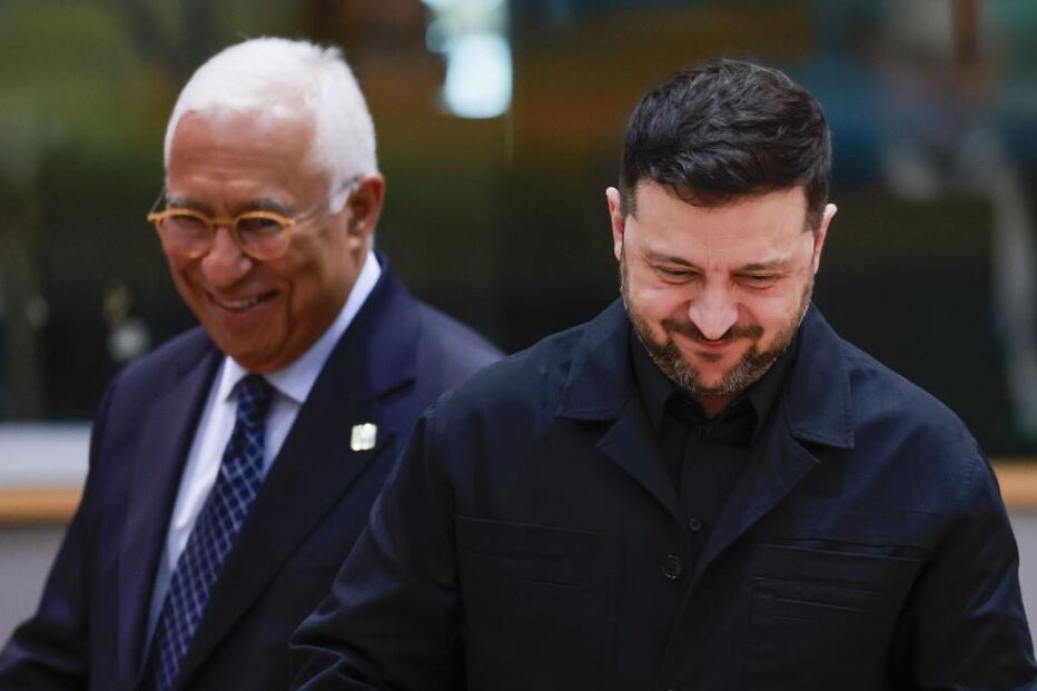 Volodymyr Zelensky com António Costa no Conselho Europeu
