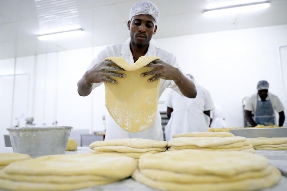 Bolo-rei já simboliza Natal em Angola 