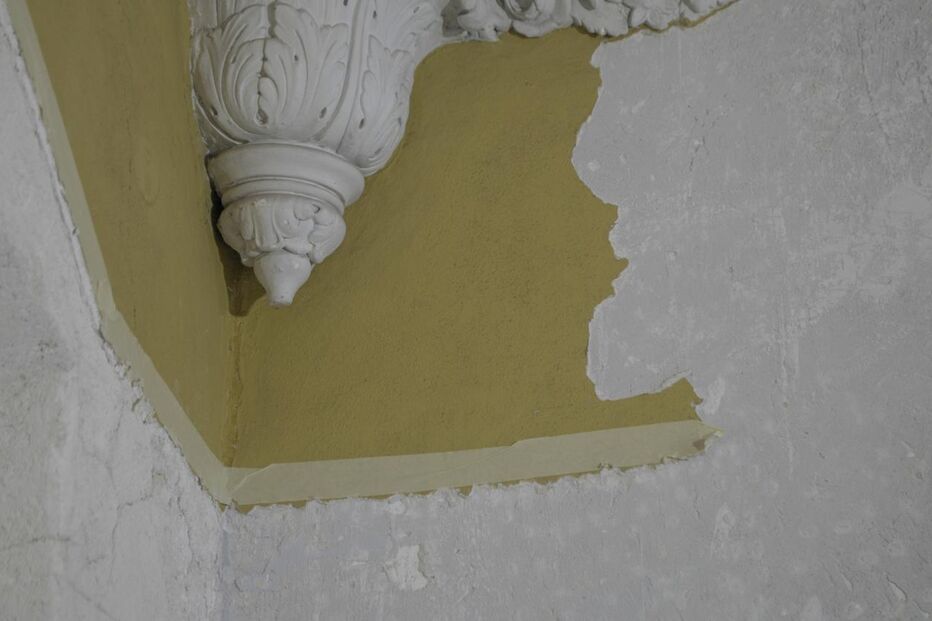 Quarto das Damas no Palácio da Pena revela cor original azul durante obras de restauro