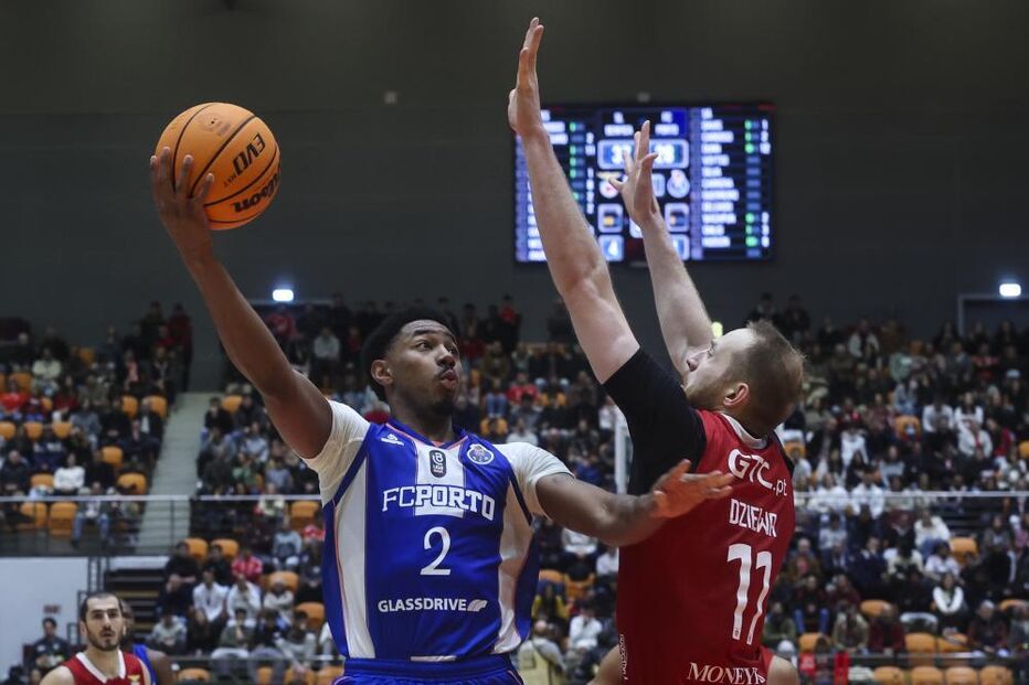 Benfica supera FC Porto na Supertaça de basquetebol