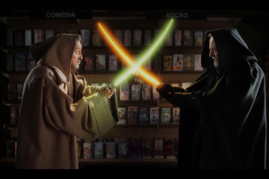 Duelo de sabres de luz entre Obi-Wan Kenobi e Darth Vader, disputa épica entre o bem e o mal
