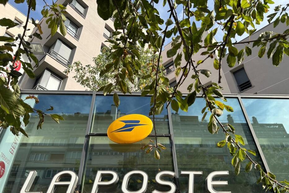 Ciberataque à La Poste afeta serviços bancários e envio de encomendas