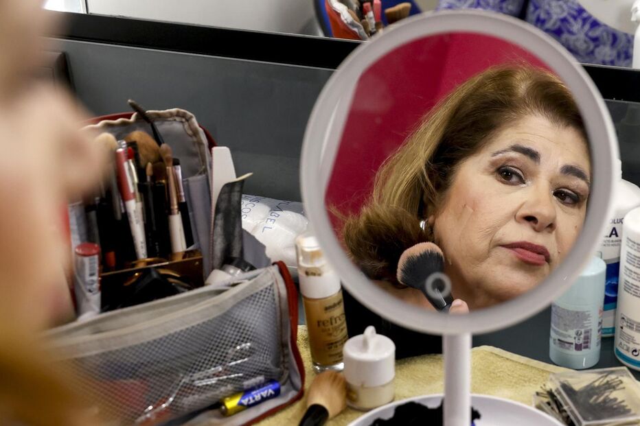 Cristina Oliveira reflete sobre a dualidade e o masoquismo na vida de um ator