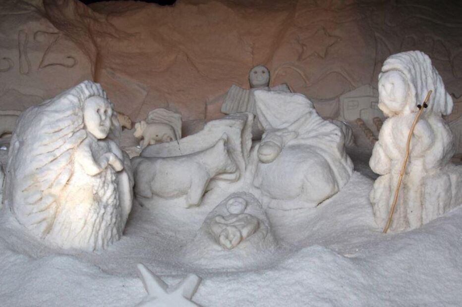 Presépio natalício representa o nascimento de Jesus Cristo
