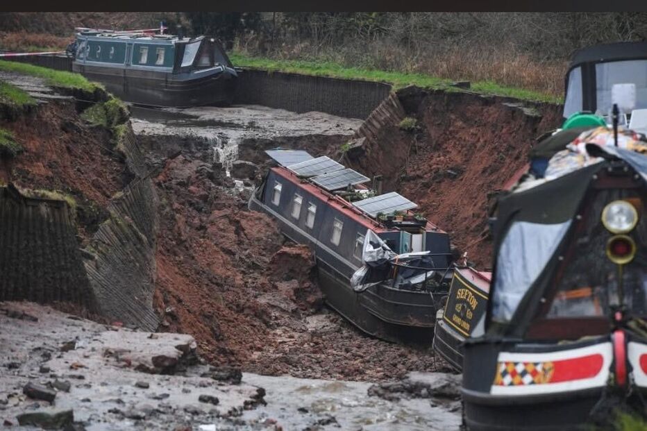Buraco de 50 metros abriu-se num canal em Inglaterra 
