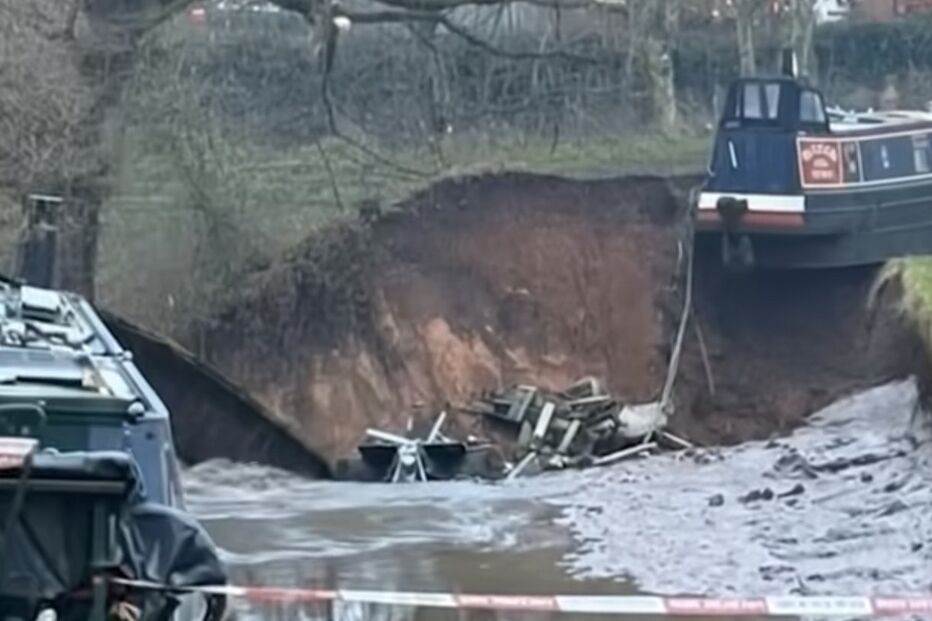 Buraco de 50 metros abriu-se num canal em Inglaterra 