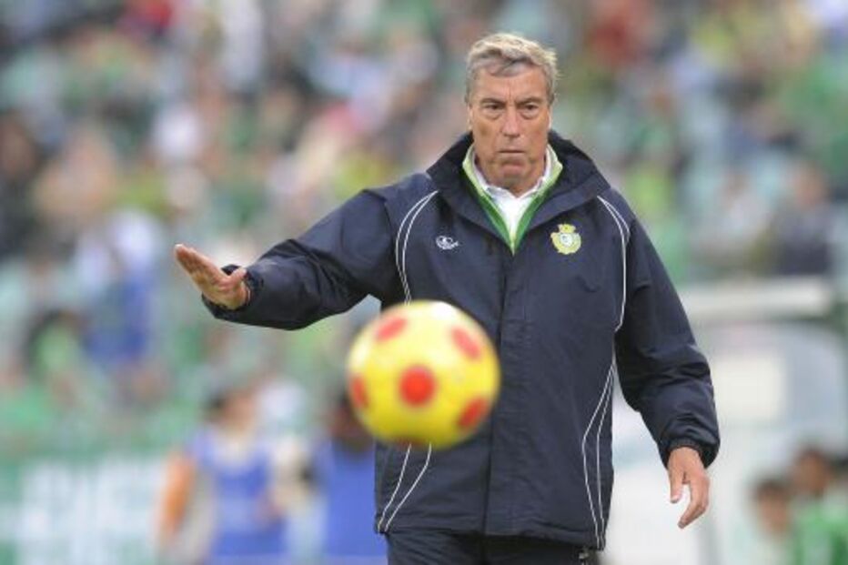 Carlos Cardoso, ex-jogador e treinador do Vitória de Setúbal, faleceu aos 80 anos