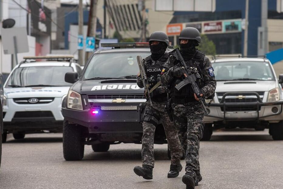 Imagem Polícias Equador.jpg (27105041) (Milenium)