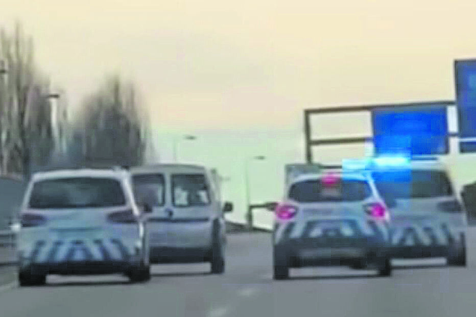 Condutor foge à PSP na A1 ao volante de carrinha furtada