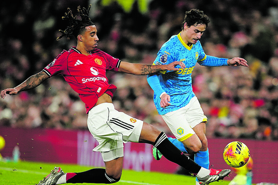 Manchester United não foi além de um empate 1-1 em casa, frente ao Wolverhampton.