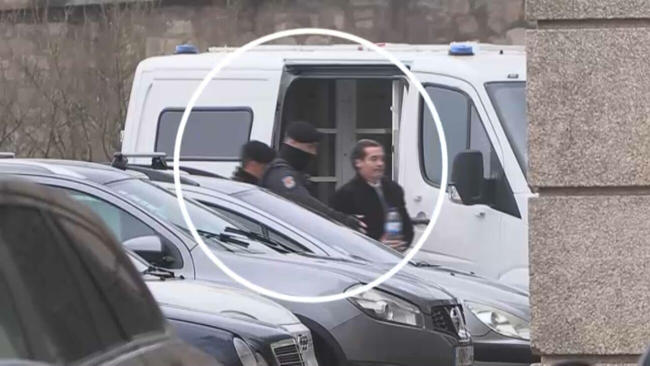 Fernando Madureira chega ao Tribunal da Relação do Porto para nova audiência da Operação Pretoriano