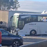 Choque em cadeia com pelo menos 100 veículos em França 