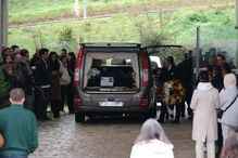 Cerimónias fúnebres de Maycon Douglas reuniram familiares e amigos