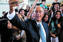 Marcelo, o Presidente dos afetos e das ‘selfies’