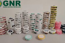GNR apreende 11 mil euros de produtos ilícitos relacionados com tabagismo na Madeira