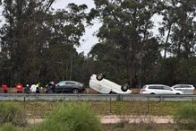 Três feridos ligeiros em colisão com capotamento na A2 em Palmela