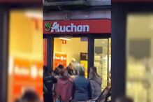 Trio tenta assaltar supermercado no Porto e fica fechado dentro do estabelecimento. Suspeitos detidos