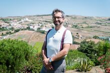 João Menezes denuncia expulsão do filho da creche