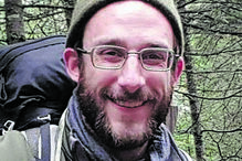 Vítima do ICE foi desarmada antes de ser abatida à queima-roupa