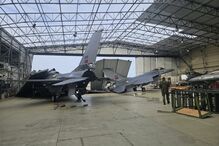 São pelo menos quatro os F16 atingidos pela tempestade. Danos de milhões na base de Monte Real