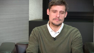 Carloto Cotta quebra o silêncio pela primeira vez após acusação de violação