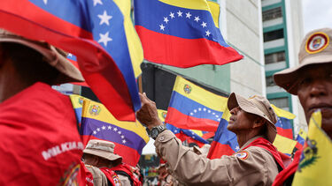 Candidatos presidenciais reagem aos ataques na Venezuela