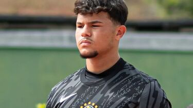 Filho de Eliza Samudio e de Bruno Fernandes tem 15 anos e já é guarda-redes como o pai