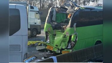 Portuguesa entre os feridos graves do choque em cadeia em França. Nenhum dos mortos é cidadão nacional, confirma Governo